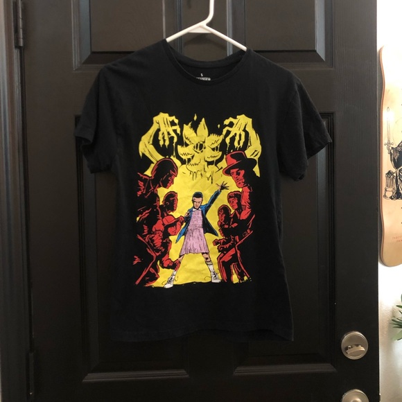 STRANGER THINGS T-shirt - Picture 2 of 4